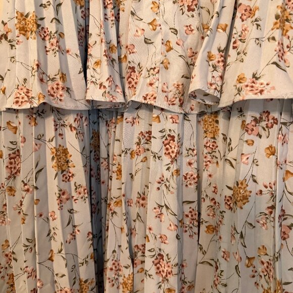 Lulu's Cascading Crush Pale Blue Floral Print Tiered Bustier Midi Dress Size SM - Picture 7 of 8